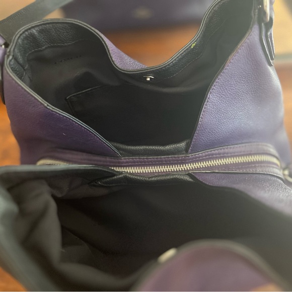 COACH 36468 Edie 31 Shoulder Bag In Pebble Leather - VIOLET/SILVER - Picture 2 of 12